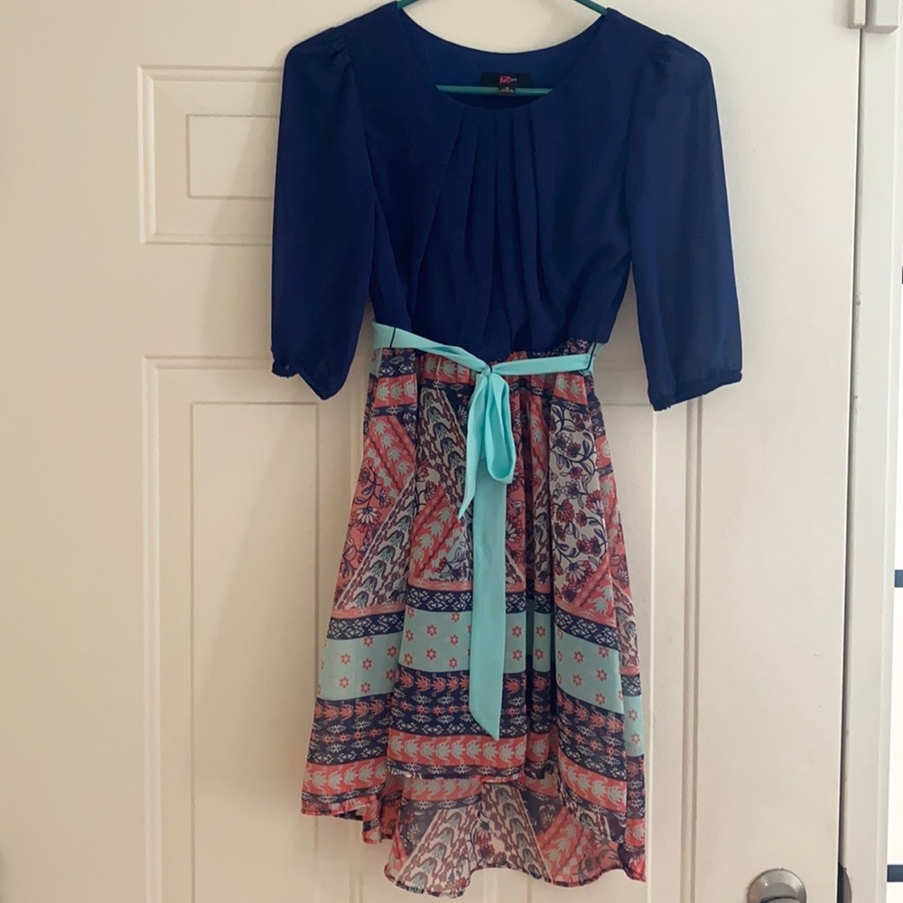 Girls size 12 dress. Floral/blue.